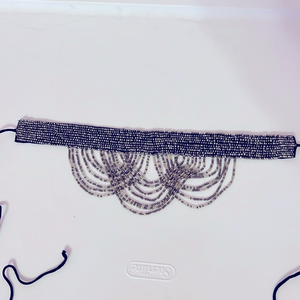 Choker beaded necklace